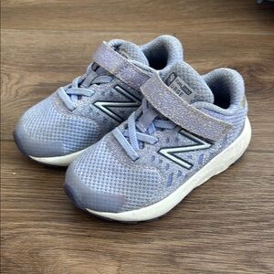 New Balance Kids Lavender Glitter Hook-and-Loop Sneakers